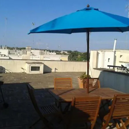 Pioppi House דירה